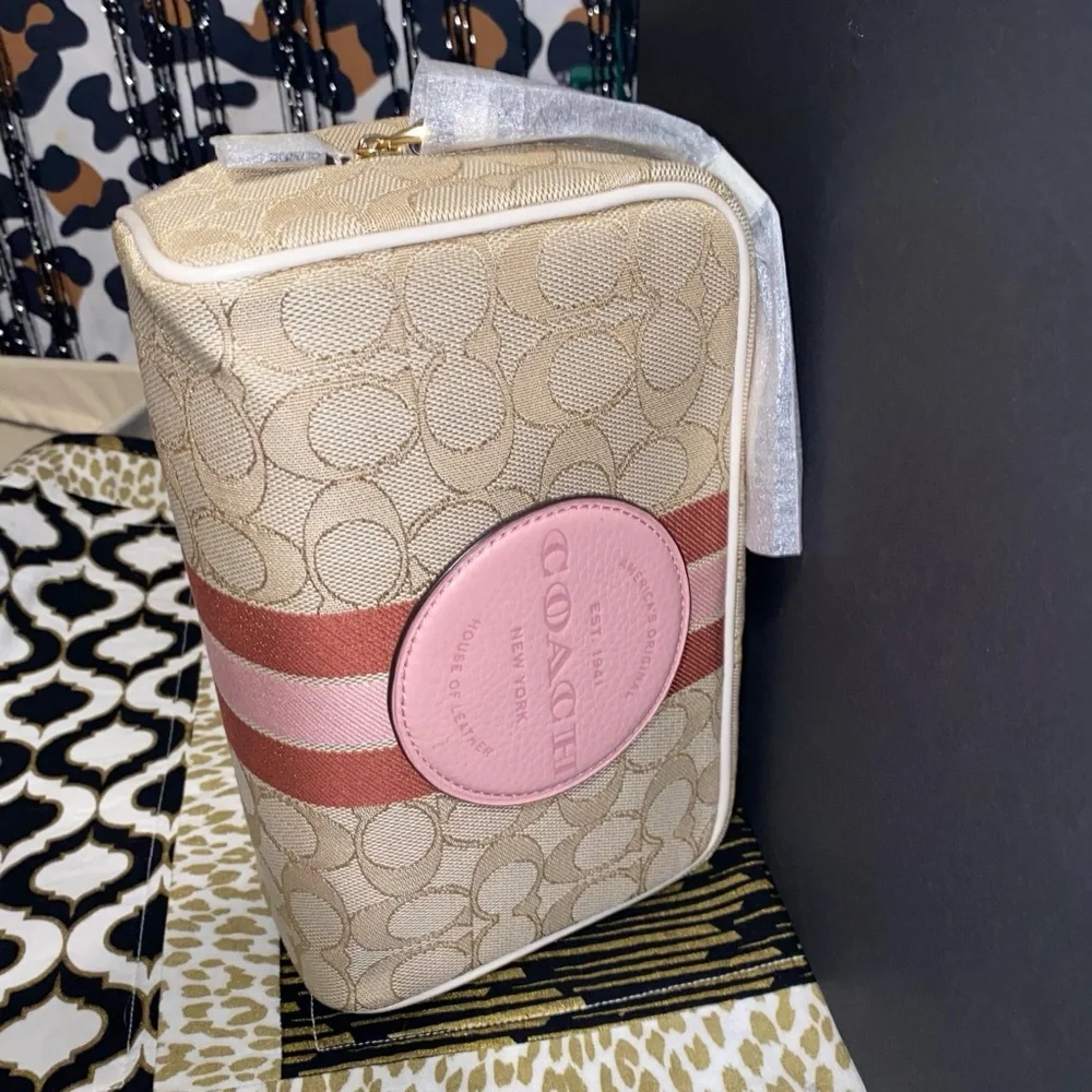 COACH DEMPSEY LARGE BOXY COSMETIC CASE N SIGNATURE JACQUARD WITH COACH PATCH